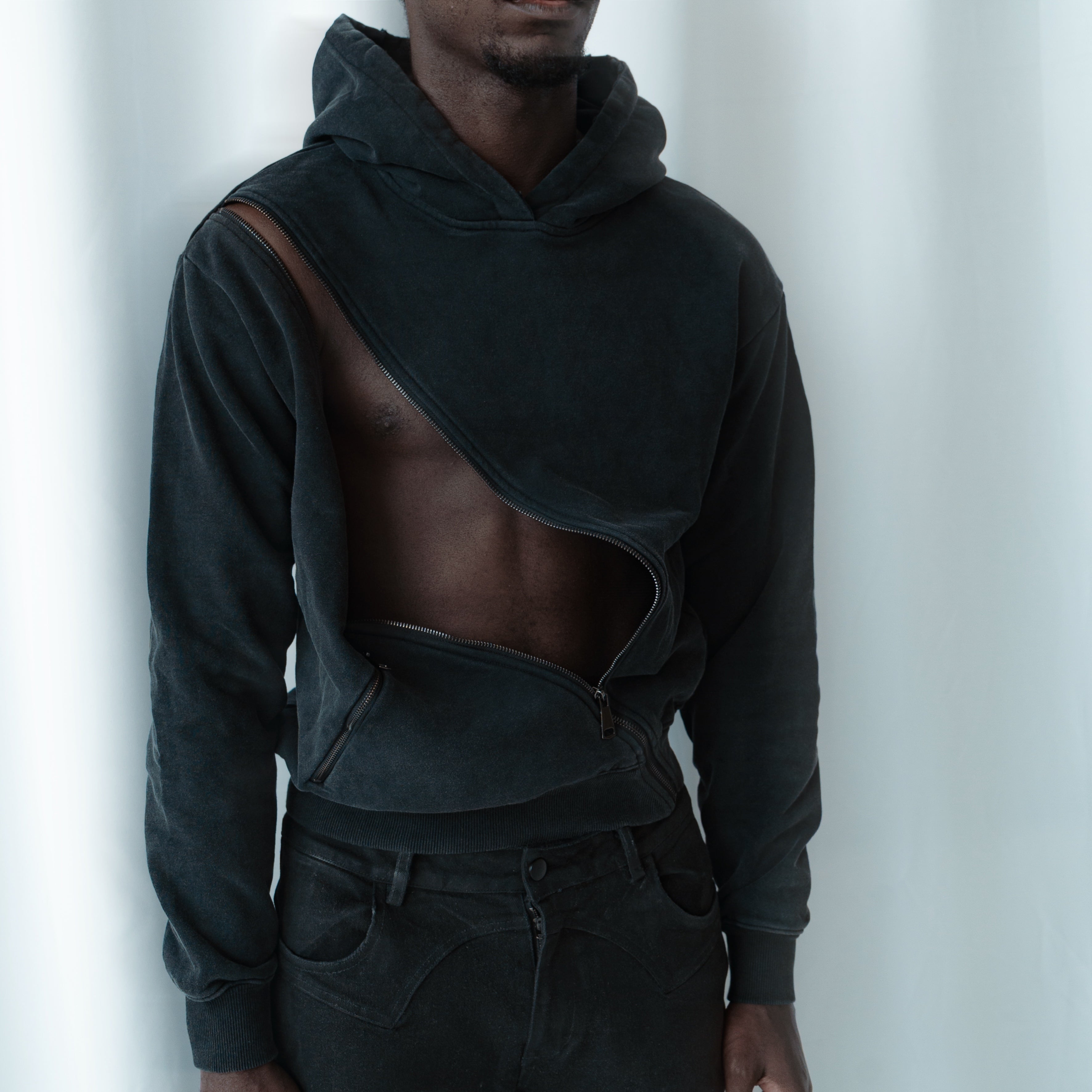 LOGO KURO HOODIE-001