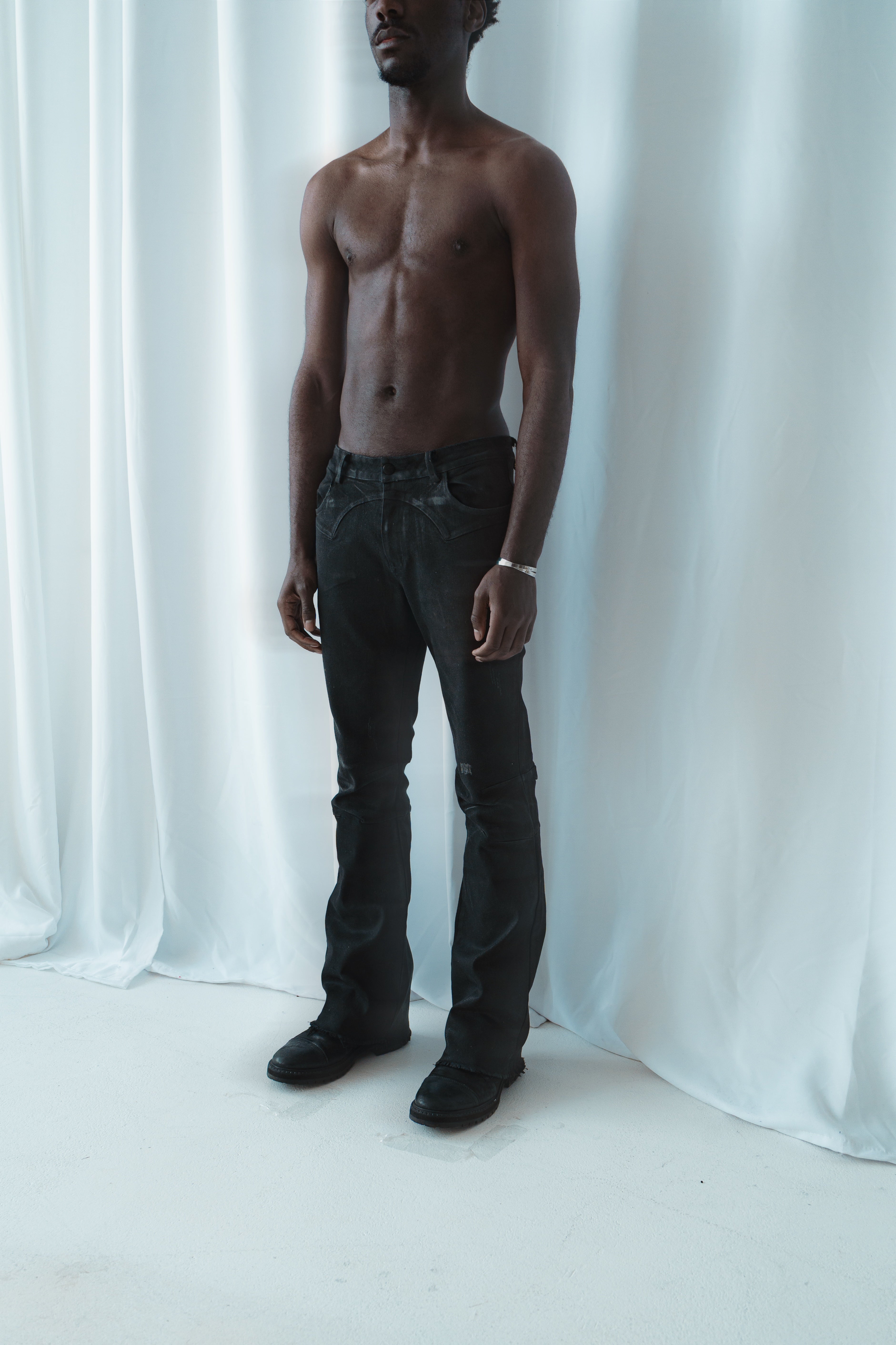 KURO PANTS-001